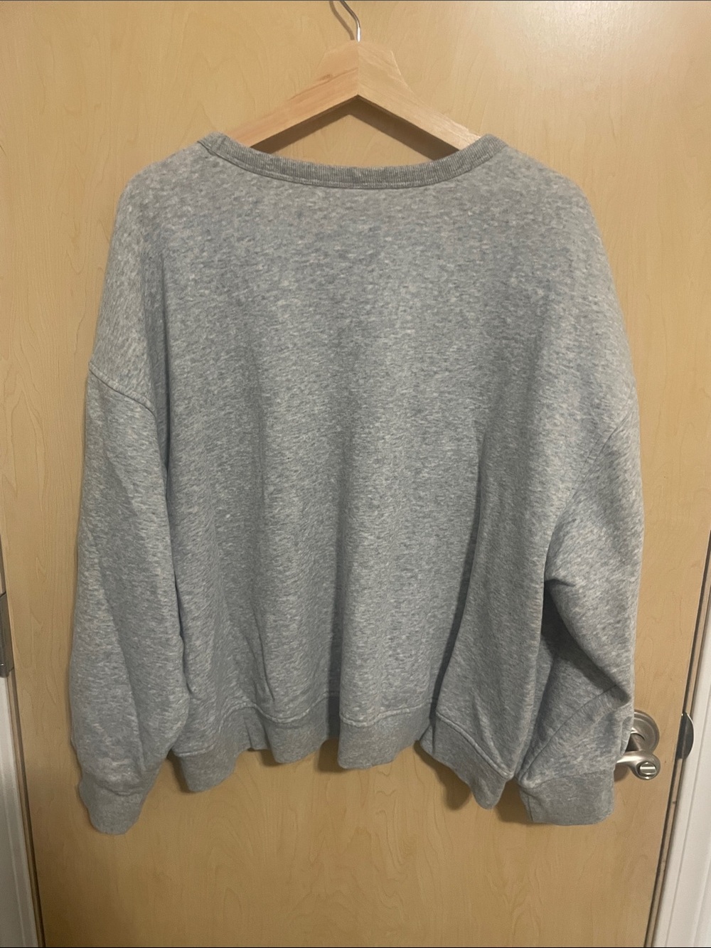 Old Navy Light Gray Boxy Crewneck Sweatshirt with Asymmetric Heart XXL - Picture 6 of 12